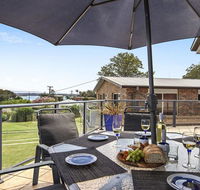 SunRay on Orama - spacious with great views - Holiday Byron Bay