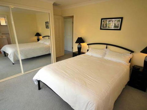 Sunset Place' 1/29 Sunset Boulevard- Gorgeous Townhouse So Close To The Water - Holiday Byron Bay 1