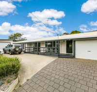 Sunset Strip 4 - Holiday Byron Bay