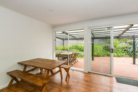 Sunset Strip 4 - Holiday Byron Bay 2