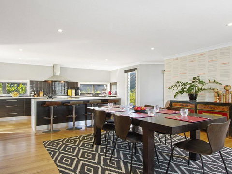 Sunshine Beach House-25 Metre Walk To The Beach - Holiday Byron Bay 2