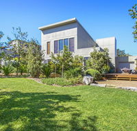 Sunshine Beach House-25 metre walk to the beach - Holiday Byron Bay