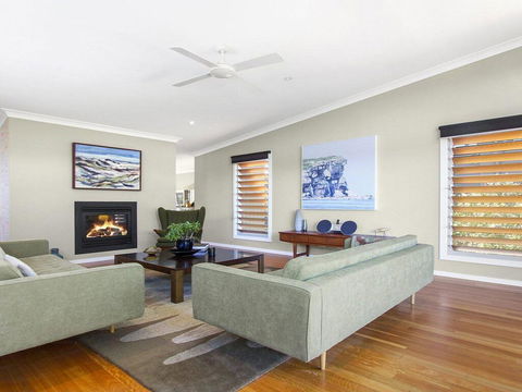Sunshine Beach House-25 Metre Walk To The Beach - Holiday Byron Bay 3