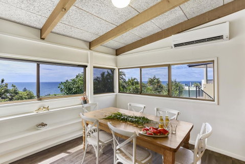 Sunshine Beach Shack - Holiday Byron Bay 2
