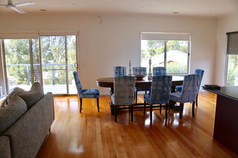 Surf Coast Haven - Holiday Byron Bay 0