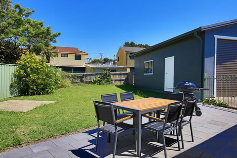 Surf Shack - Pet Friendly - 1 Min Walk To Beach - Holiday Byron Bay 1