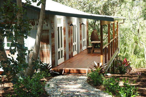 Sweet Love - Byron Bay Hinterland - Holiday Byron Bay 0