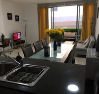 Sydney CBD Family Home - Holiday Byron Bay