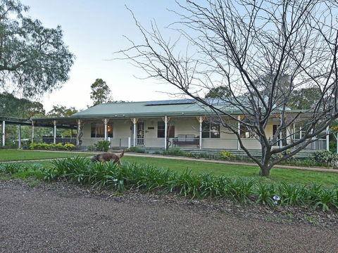 Tabitha Hill Estate - Holiday Byron Bay 2