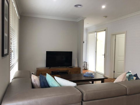 Taboga, 3 Bedroom, 3 Bathroom Villia - Holiday Byron Bay 2