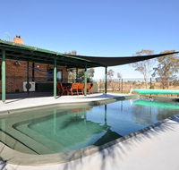 Talga Escape Rothbury with pool and views - Holiday Byron Bay