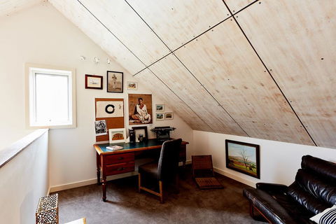 Tarndwarncoort - Farmer's Cottage - Holiday Byron Bay 1