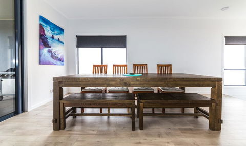Tee Two On Troon - 21/30 Troon Drive - Holiday Byron Bay 2