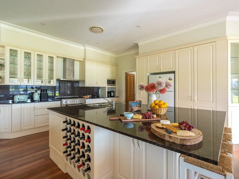 Terara Riverview Estate - Holiday Byron Bay 2