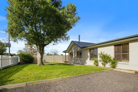 THE ASHMAN HOUSE - Modern And Close To Town - Holiday Byron Bay 3