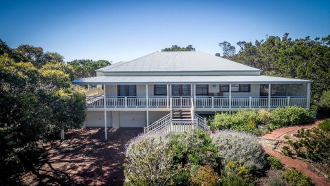 The Banksia - 3 Banksia Court, Normanville - Holiday Byron Bay 0