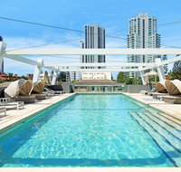 The Beach Broadbeach Private 2 Bedroom Apartment - Holiday Byron Bay
