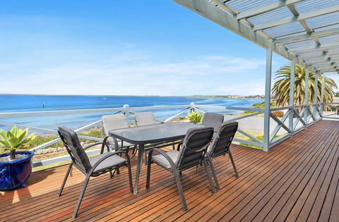 The Beach House - Point Turton - Holiday Byron Bay 1