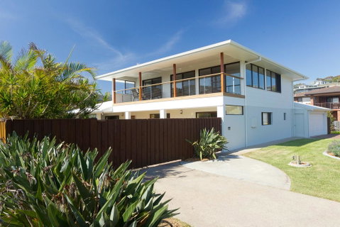 The Beach House At One Mile - 6 Burrawong - Holiday Byron Bay 2