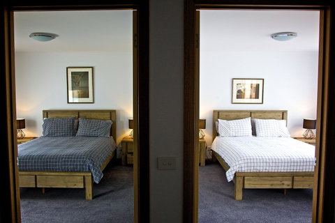 Penguin Beachfront Apartments - Holiday Byron Bay 26