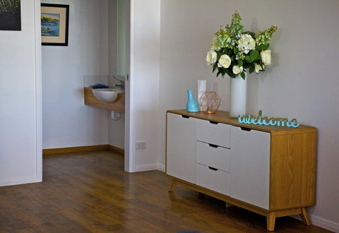 Penguin Beachfront Apartments - Holiday Byron Bay 11