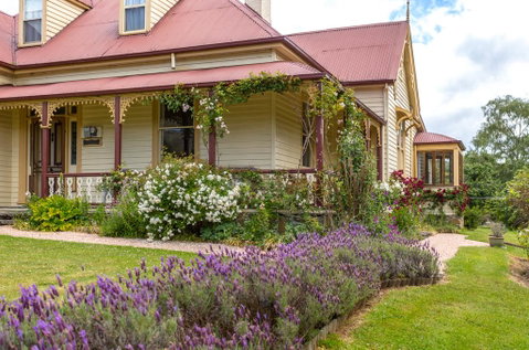 Cambridge House Bed & Breakfast - Holiday Byron Bay 4