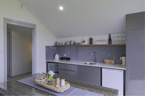 South Arm Luxury Loft - Holiday Byron Bay 2