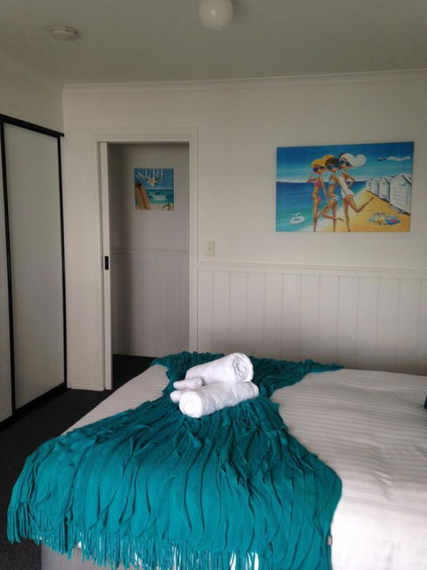 KINGFISHER COTTAGE Beachfront At The Binalong Bay - Holiday Byron Bay 25