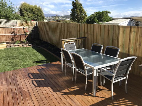 Self Contained Beach View Apartment - Holiday Byron Bay 15