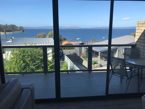 Self Contained Beach View Apartment - Holiday Byron Bay 1