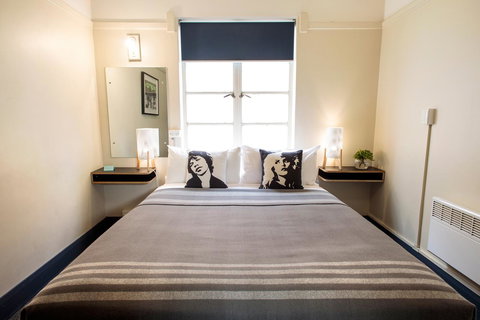 Alabama Hotel Hobart - Holiday Byron Bay 21