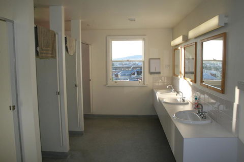 Arthouse Hostel - Holiday Byron Bay 35