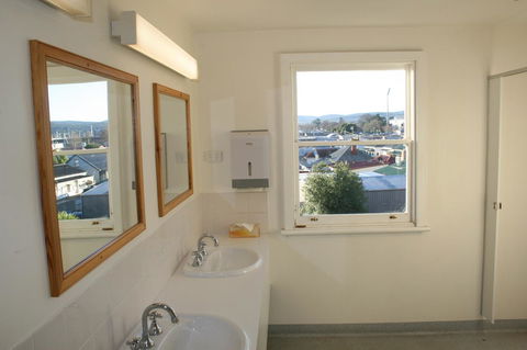 Arthouse Hostel - Holiday Byron Bay 12