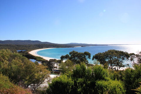 DOLPHIN LOOKOUT COTTAGE - Amazing Views Of The Bay Of Fires - Holiday Byron Bay 9