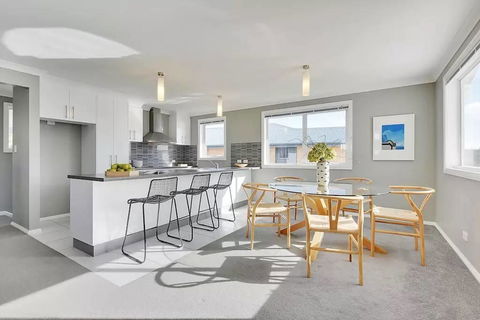 Waterfront Spectacular - Holiday Byron Bay 18
