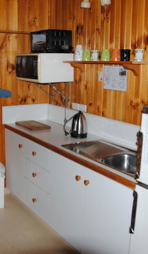 The Wombat Cottage - Holiday Byron Bay 11