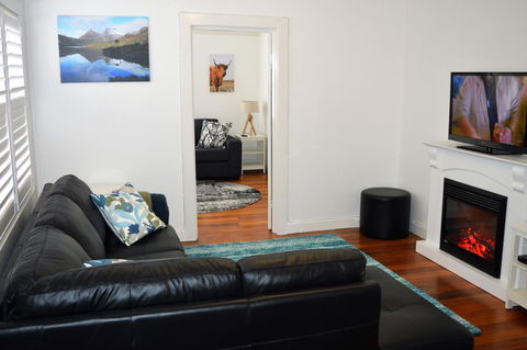 Lyttleton Cottage - Holiday Byron Bay 14