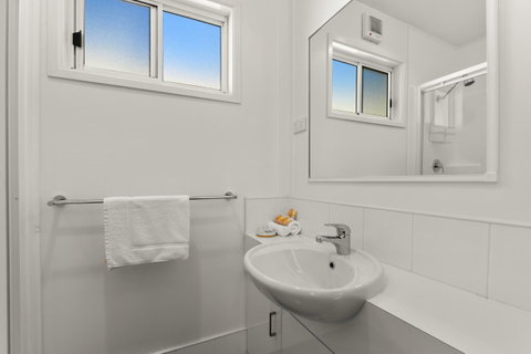 Bright Riverside Holiday Park - Holiday Byron Bay 8