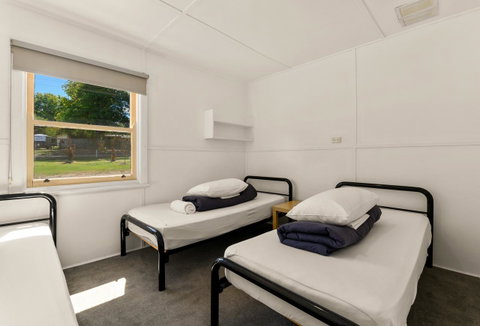Bright Riverside Holiday Park - Holiday Byron Bay 1