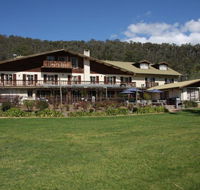 Bright Chalet - Holiday Byron Bay