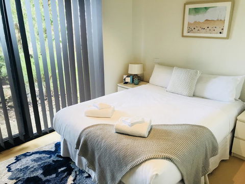 Ocean View Treetops Retreat - Holiday Byron Bay 2