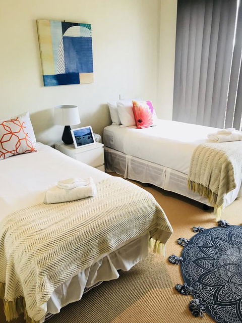 Ocean View Treetops Retreat - Holiday Byron Bay 3