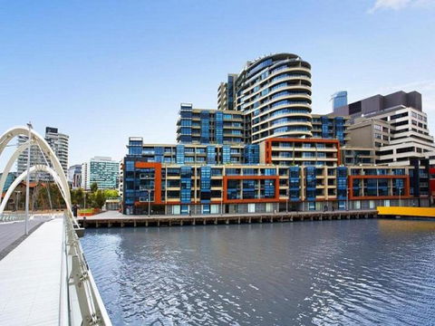 Melbourne Holiday Apartments Flinders Wharf - Holiday Byron Bay 11
