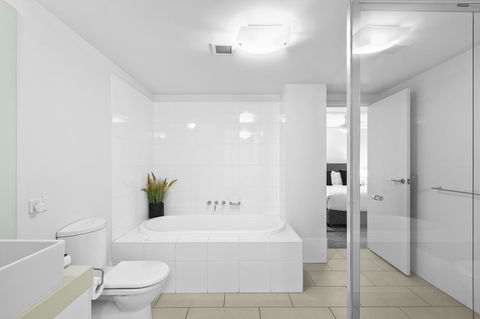 Melbourne Holiday Apartments Flinders Wharf - Holiday Byron Bay 33