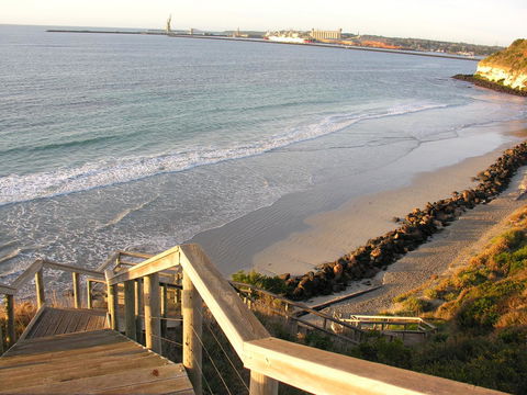 Clifftop Apartments Portland Vic - Holiday Byron Bay 6