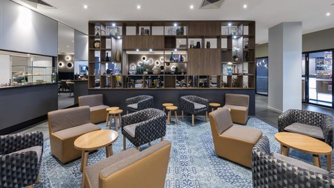 Oaks Melbourne On Market Hotel - Holiday Byron Bay 16