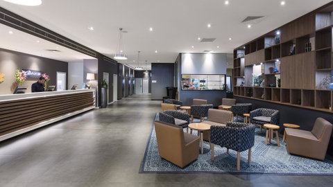 Oaks Melbourne On Market Hotel - Holiday Byron Bay 8