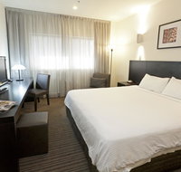 Causeway 353 Hotel - Holiday Byron Bay