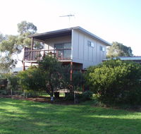 Aloha Ha Phillip Island - Holiday Byron Bay