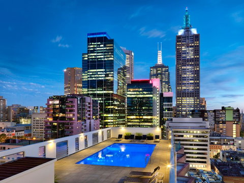 Hotel Grand Chancellor Melbourne - Holiday Byron Bay 0